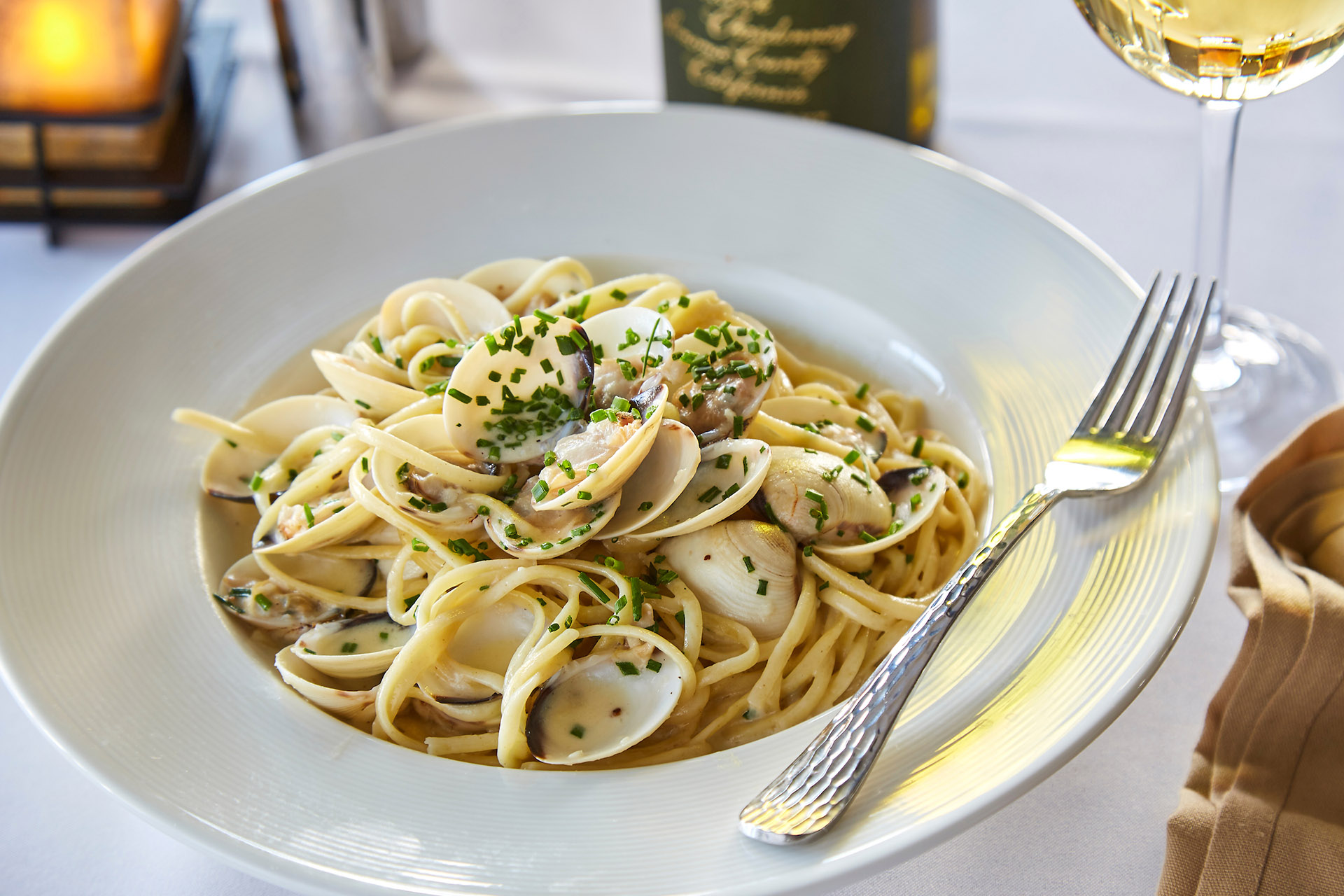 smiths-landing-antioch-linguine-con-vongole-chardonnay-cream-sauce-01